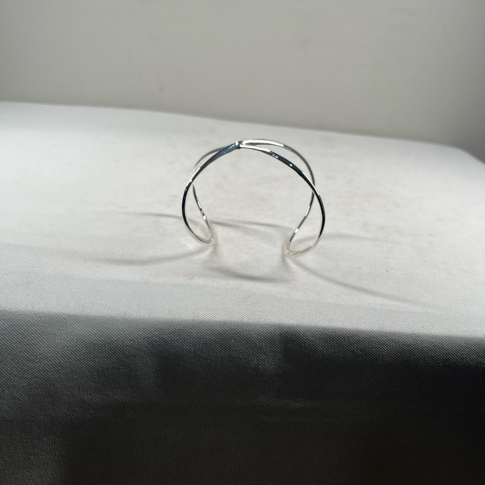 Silver Geometric Wire Bracelet - Picture 2 of 4